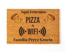 Charger l'image dans la galerie, Paillasson personnalisé en fibre de coco Here we have pizza