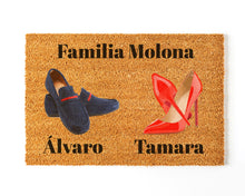Charger l'image dans la galerie, Paillasson personnalisé en fibre de coco avec chaussons Famille 3 + Animal 3