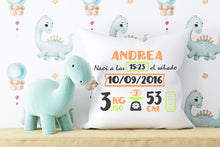 Cargar imagen en el visor de la galería, Cojín nacimiento personalizado Naranja y Verde Lima
